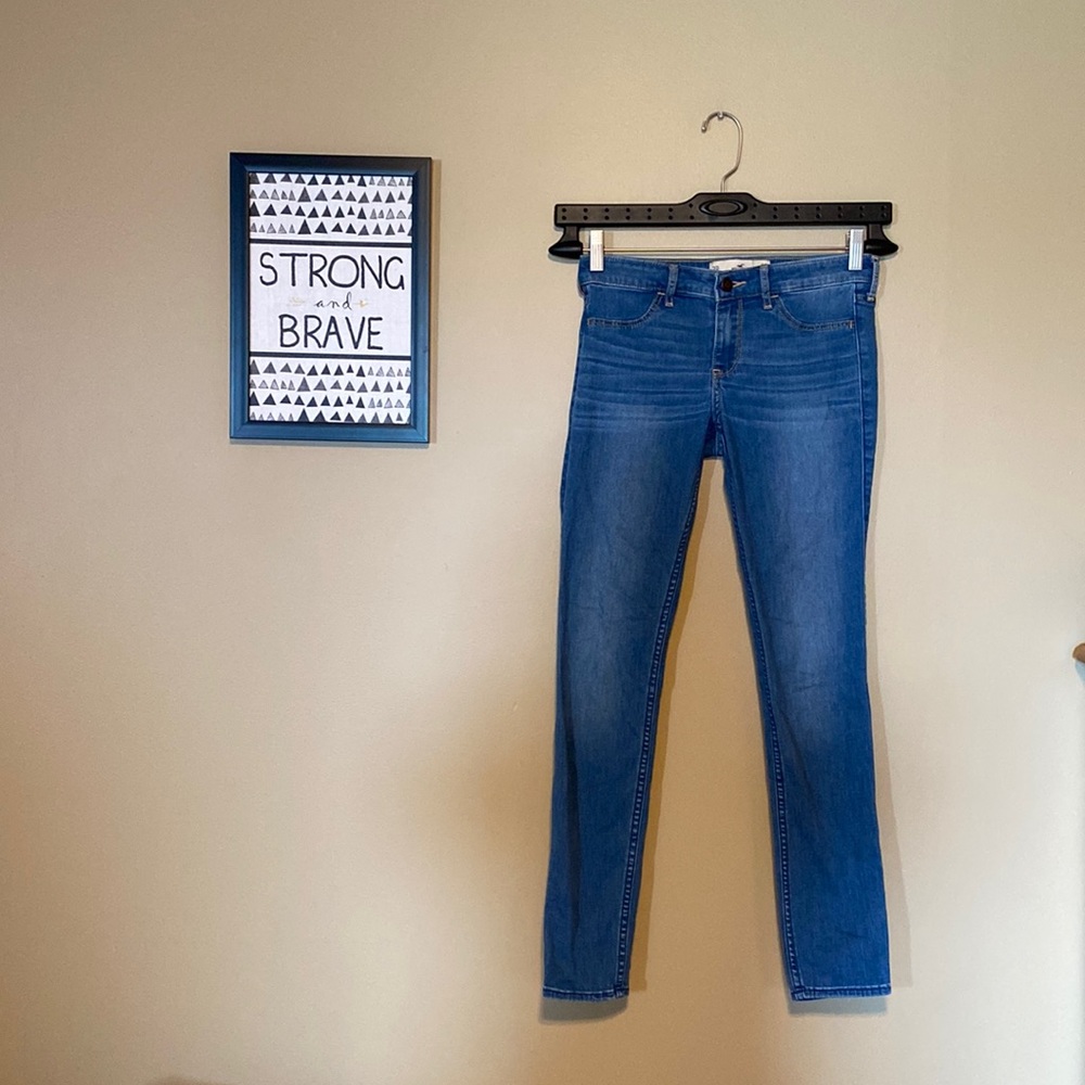 ❤️Hollister jean leggings size 3R❤️